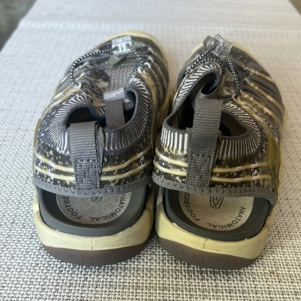 Keen Newport H2 sandals, size9 / EUR38.5
